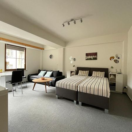 Apartmany U Posty Яхимів Екстер'єр фото