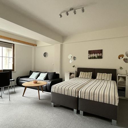 Apartmany U Posty Яхимів Екстер'єр фото