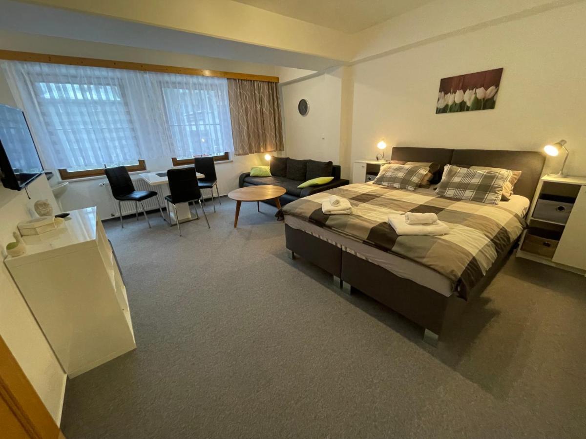 Apartmany U Posty Яхимів Екстер'єр фото