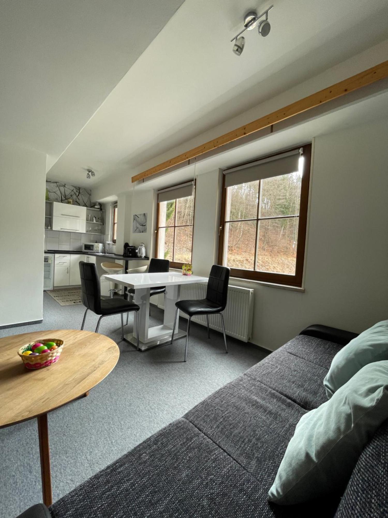 Apartmany U Posty Яхимів Екстер'єр фото