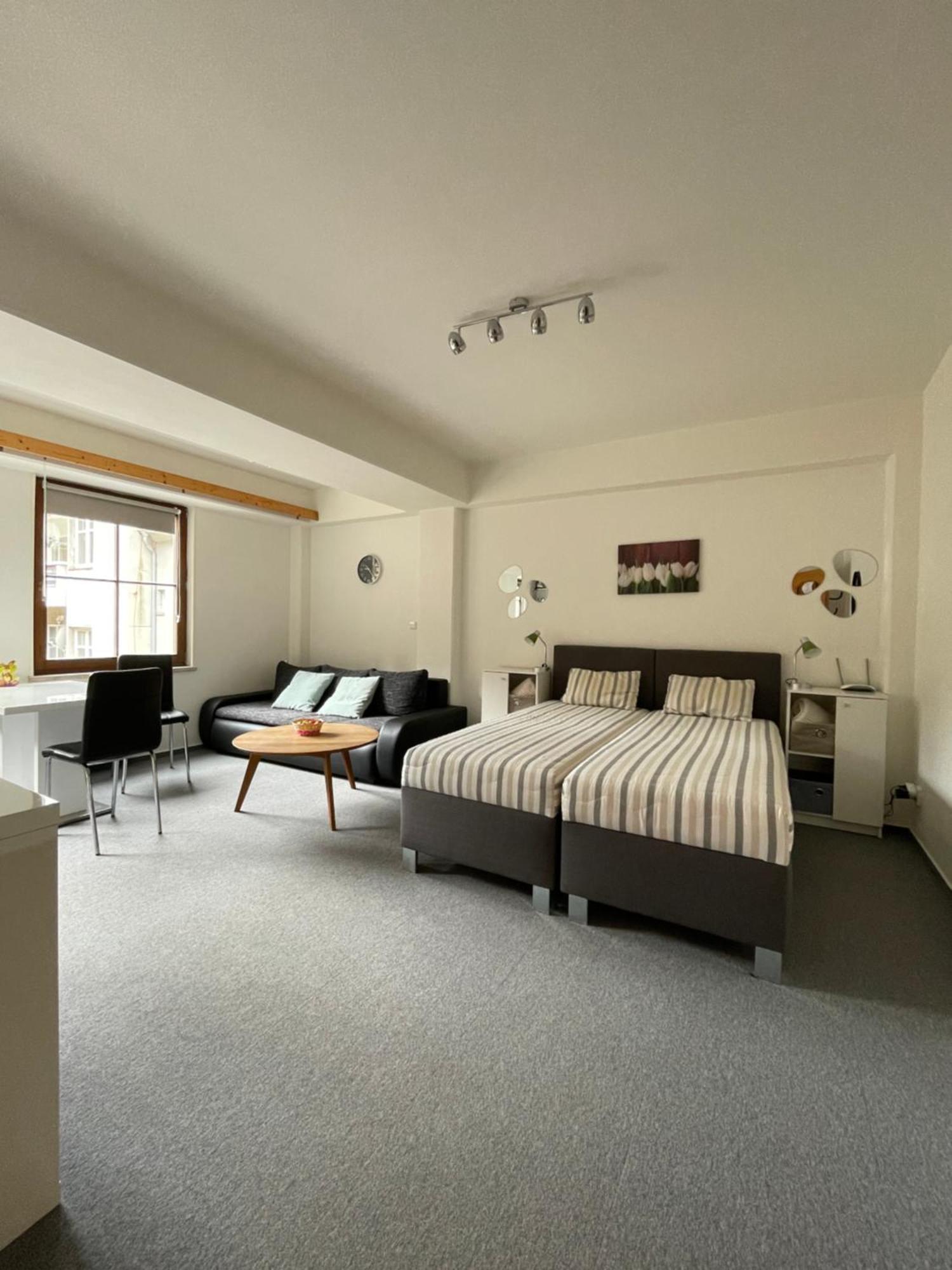Apartmany U Posty Яхимів Екстер'єр фото